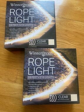 NWT New with Tags Wintergreen Lighting Clear Incandescent Rope Lighting Set